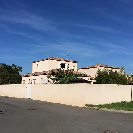 Nocleg ze śniadaniem D'hote C. Bossennec Saint-Laurent-dʼAigouze